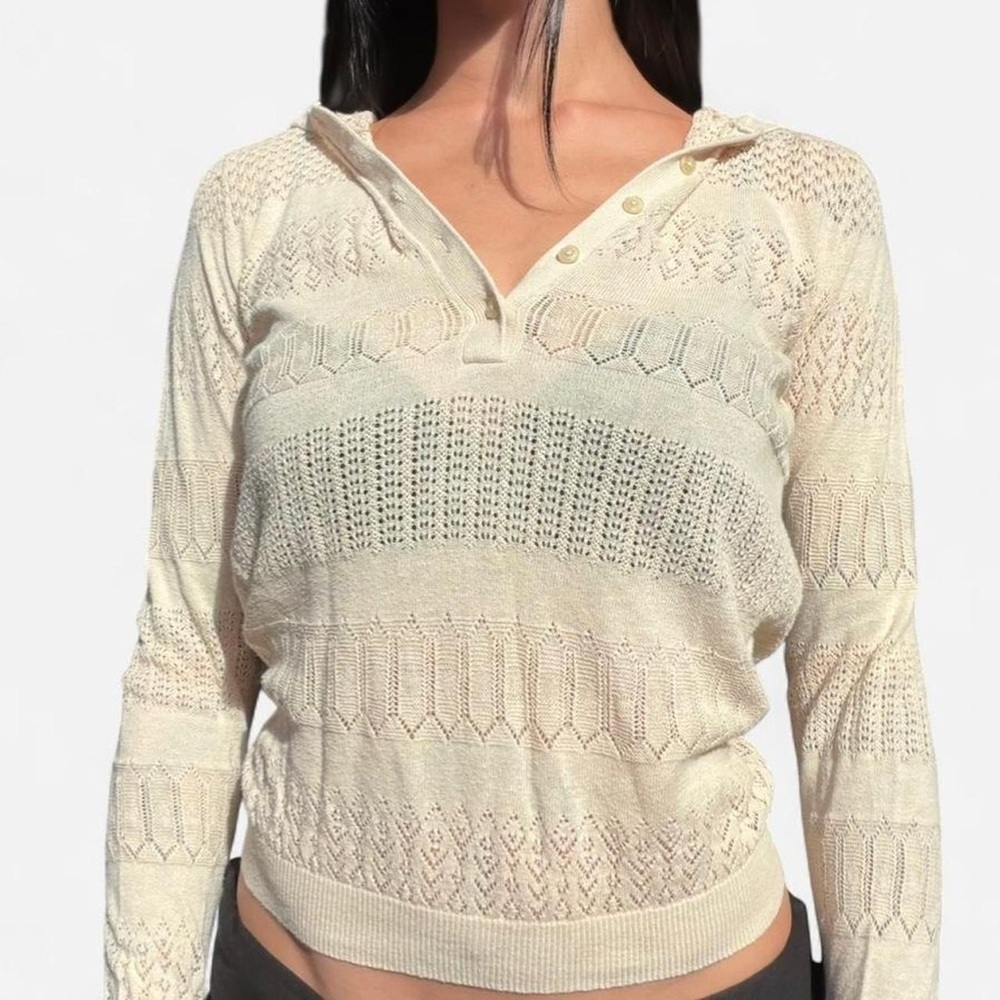 Banana Republic Cream V-Neck Sweater